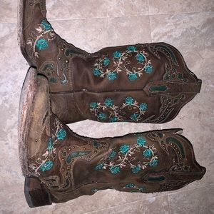 Corral Women's Studded Floral Embroidery boots